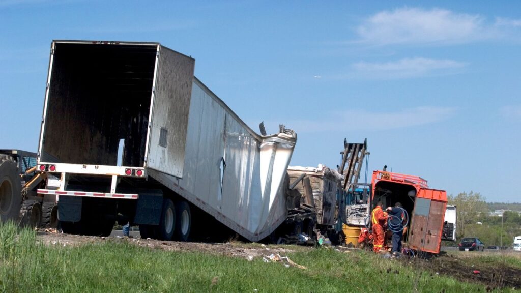 Top 18-Wheeler Truck Accident Lawyers in the USA-UK in 2025